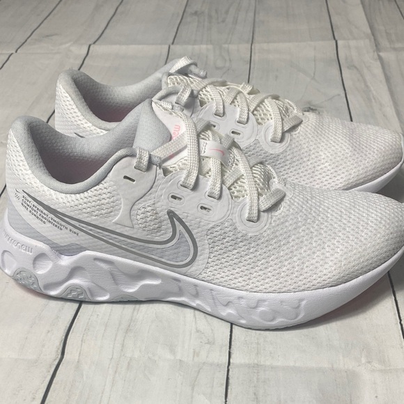 Nike Renew Women’s Running Shoes White/Silver with Pink Sole Size 8.5 NWOT - Picture 1 of 11